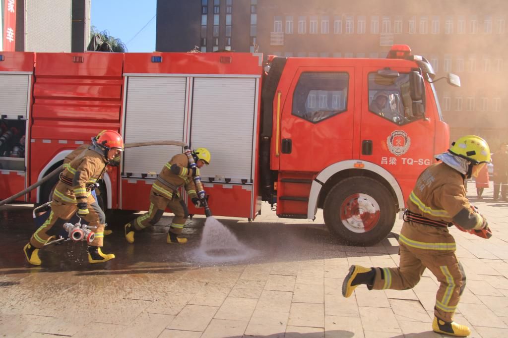 吕梁市 “119”消防安全宣传月启动仪式在我校举行